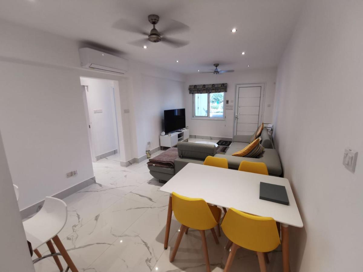 Paphos Gardens Apartment Luaran gambar